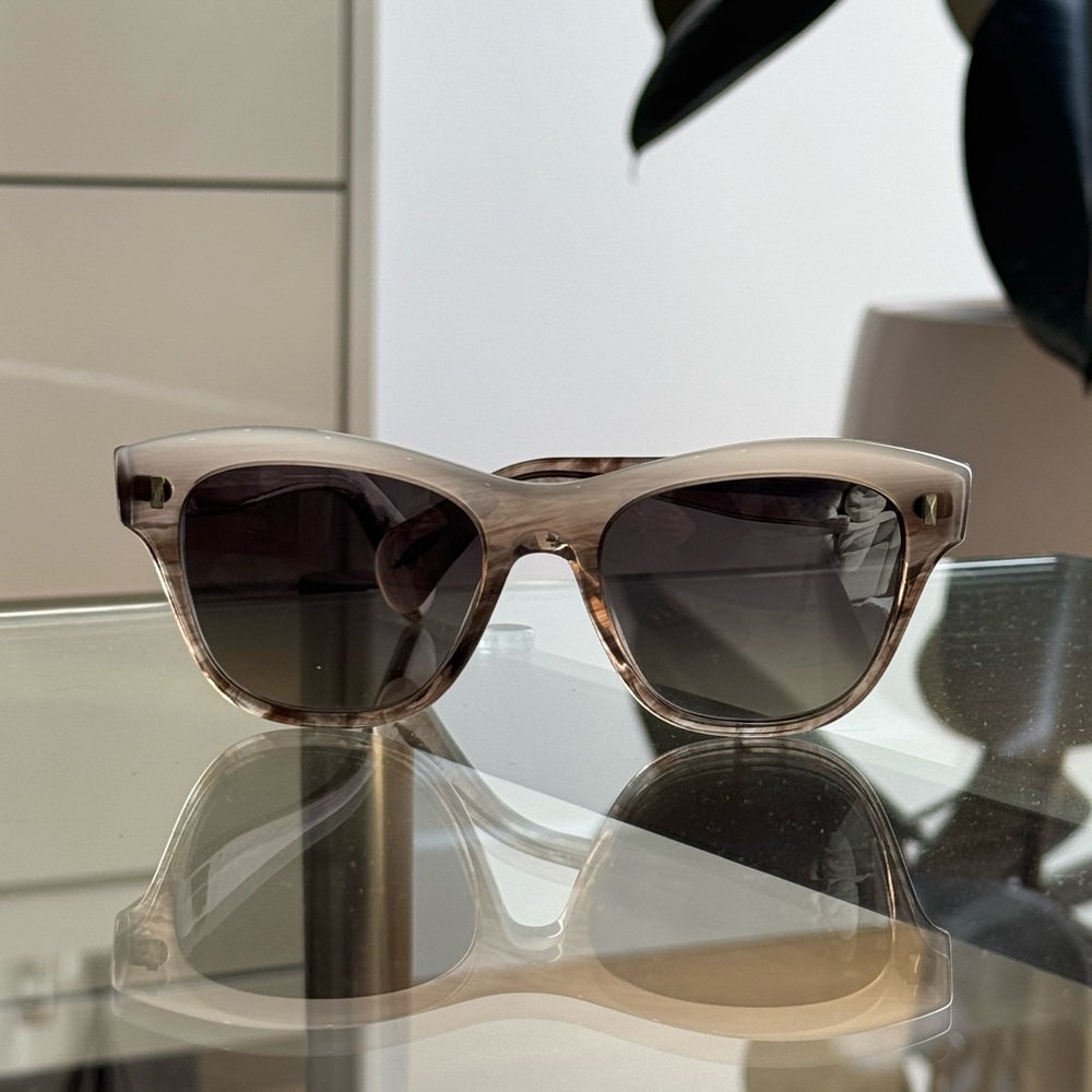 Stylish Tan Sunglasses